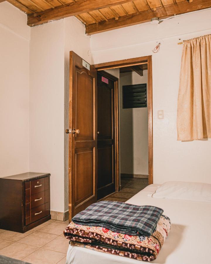 Wild Incas Hostel Cuenca Buitenkant foto